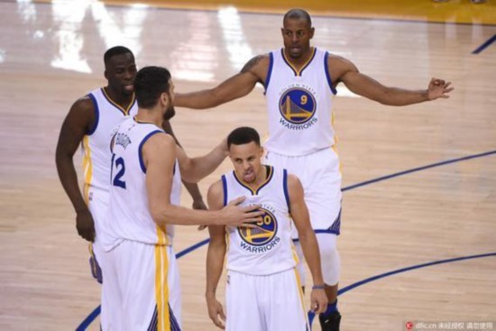 拉的表现尤 拉的表现尤