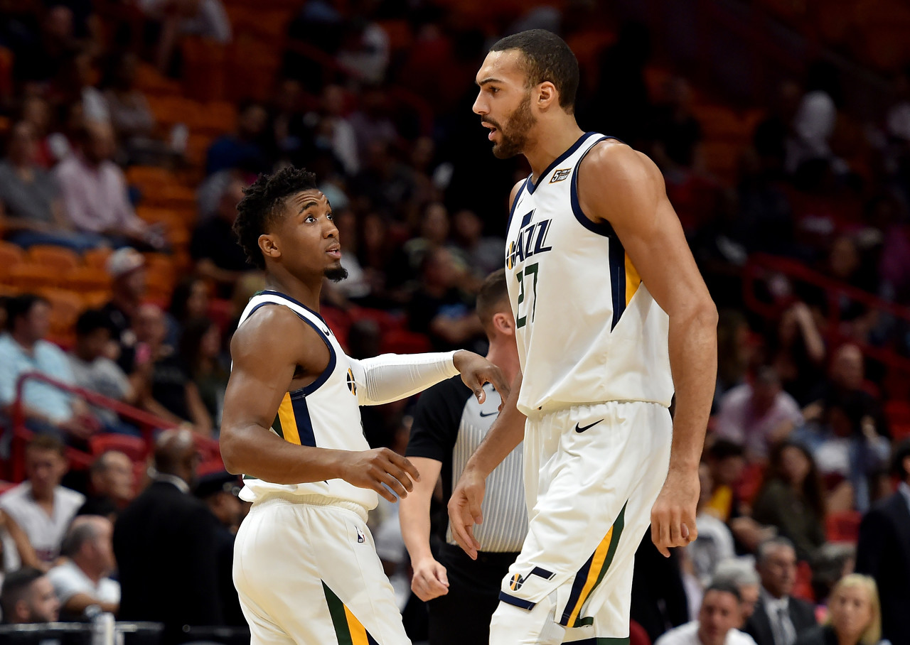 球出手后 球出手后